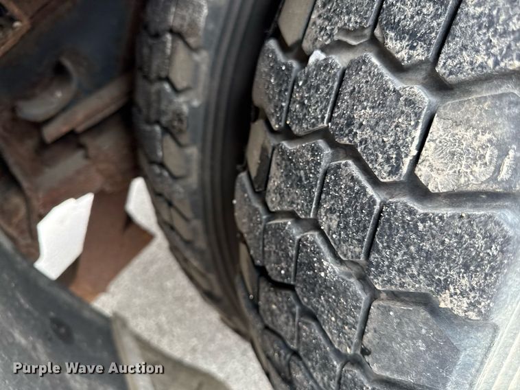 image for item ED4236 1994 International 4900 pumper fire truck