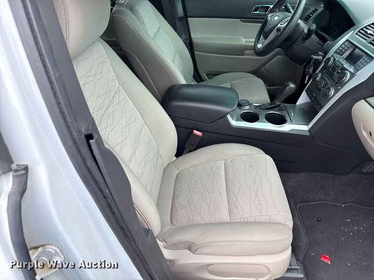 image for item ED4239 2013 Ford Explorer SUV