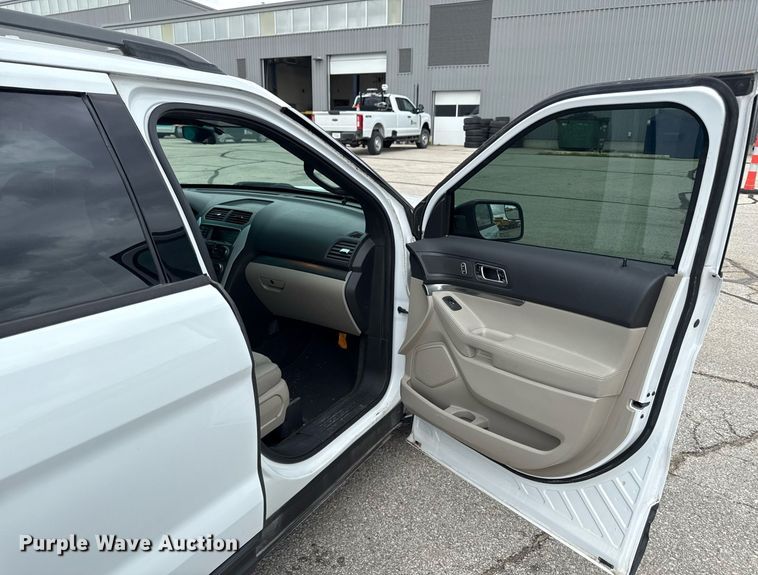 image for item ED4239 2013 Ford Explorer SUV