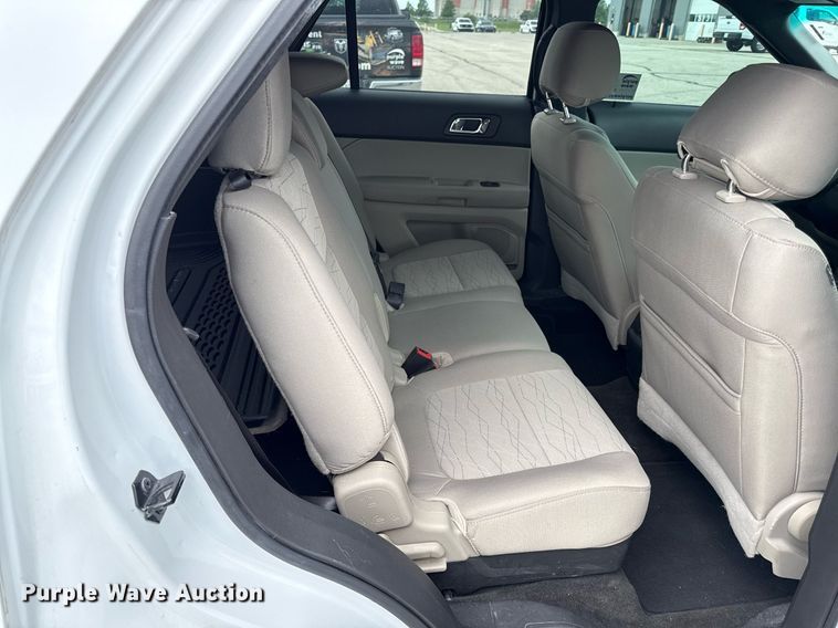 image for item ED4239 2013 Ford Explorer SUV