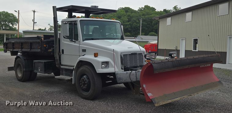 image for item EF1557 2003 Freightliner FL80 hook lift truck