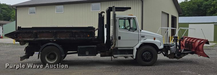 image for item EF1557 2003 Freightliner FL80 hook lift truck