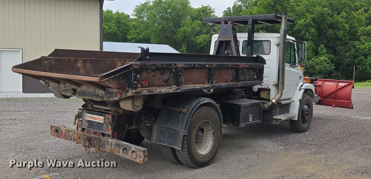 image for item EF1557 2003 Freightliner FL80 hook lift truck