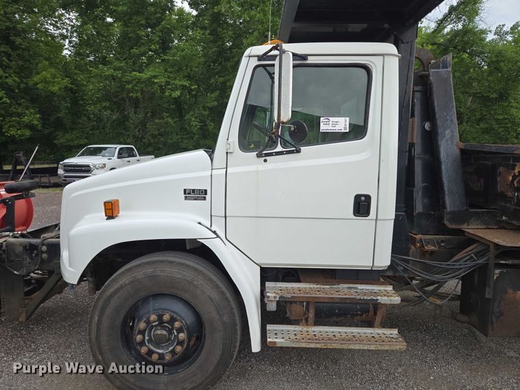 image for item EF1557 2003 Freightliner FL80 hook lift truck