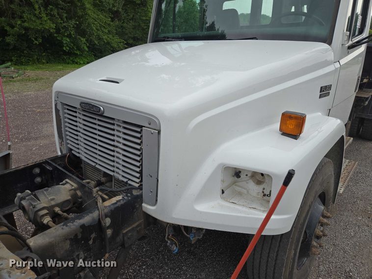 image for item EF1557 2003 Freightliner FL80 hook lift truck