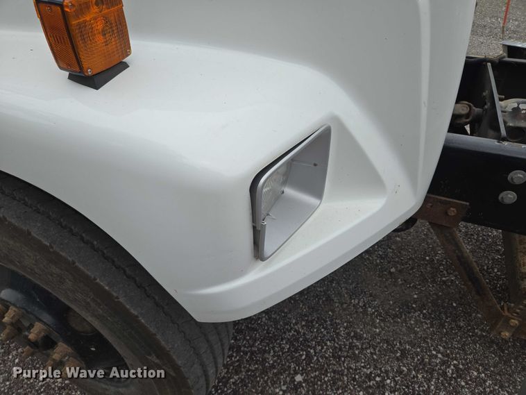 image for item EF1557 2003 Freightliner FL80 hook lift truck