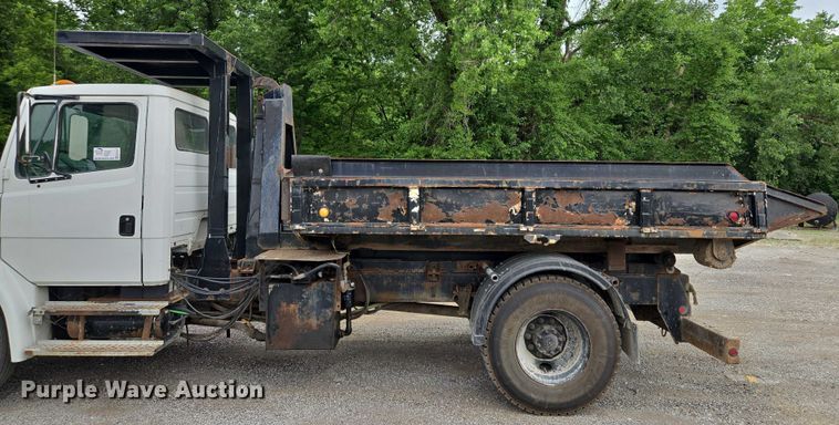 image for item EF1557 2003 Freightliner FL80 hook lift truck