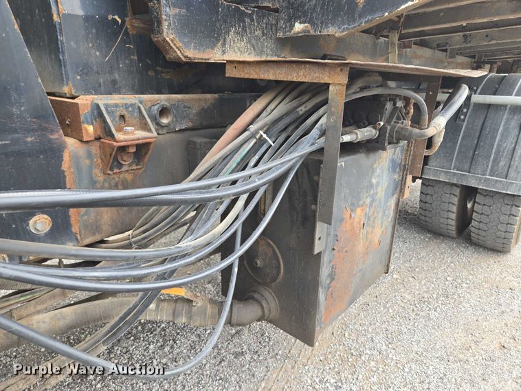 image for item EF1557 2003 Freightliner FL80 hook lift truck