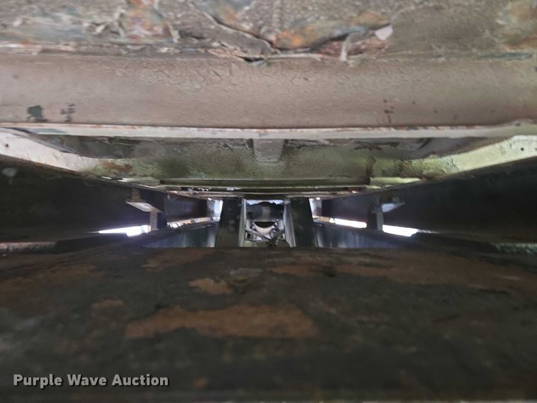 image for item EF1557 2003 Freightliner FL80 hook lift truck