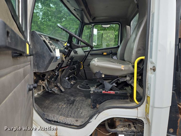 image for item EF1557 2003 Freightliner FL80 hook lift truck