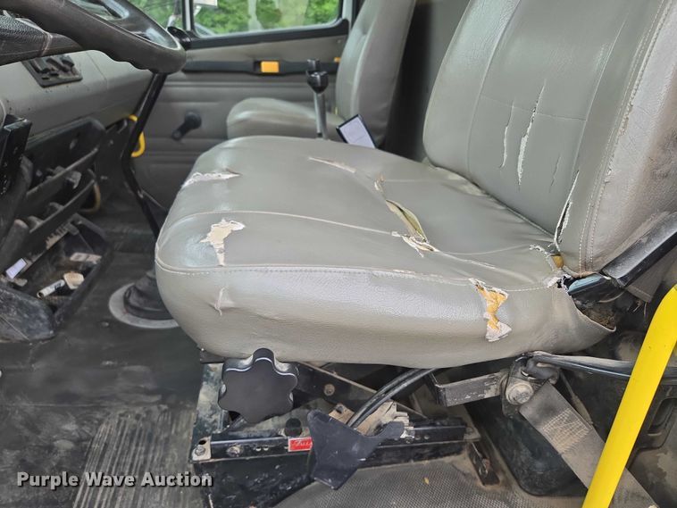 image for item EF1557 2003 Freightliner FL80 hook lift truck