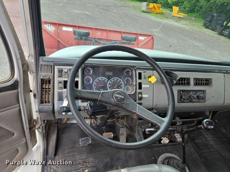 image for item EF1557 2003 Freightliner FL80 hook lift truck