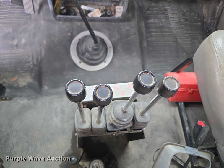 image for item EF1557 2003 Freightliner FL80 hook lift truck