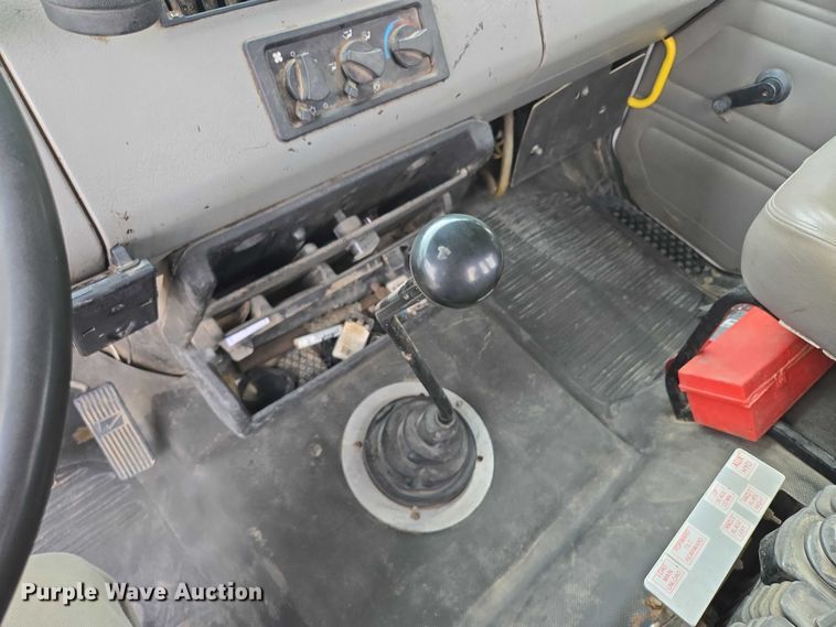 image for item EF1557 2003 Freightliner FL80 hook lift truck