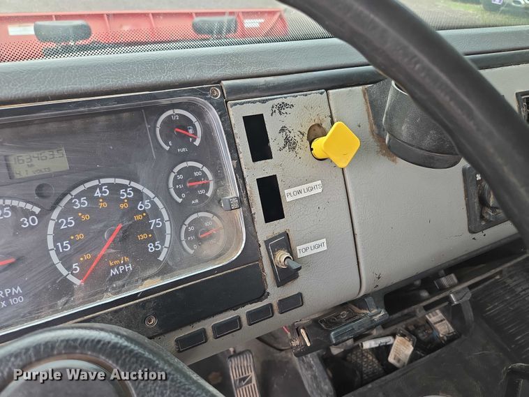 image for item EF1557 2003 Freightliner FL80 hook lift truck