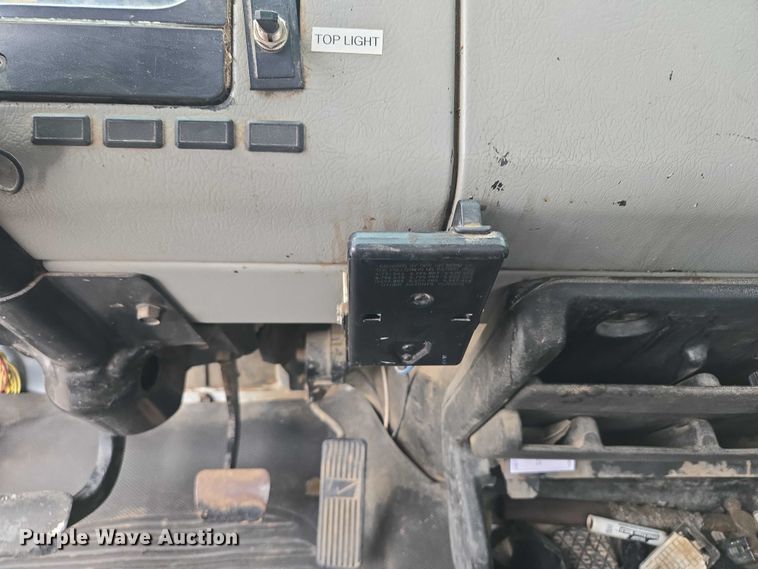 image for item EF1557 2003 Freightliner FL80 hook lift truck