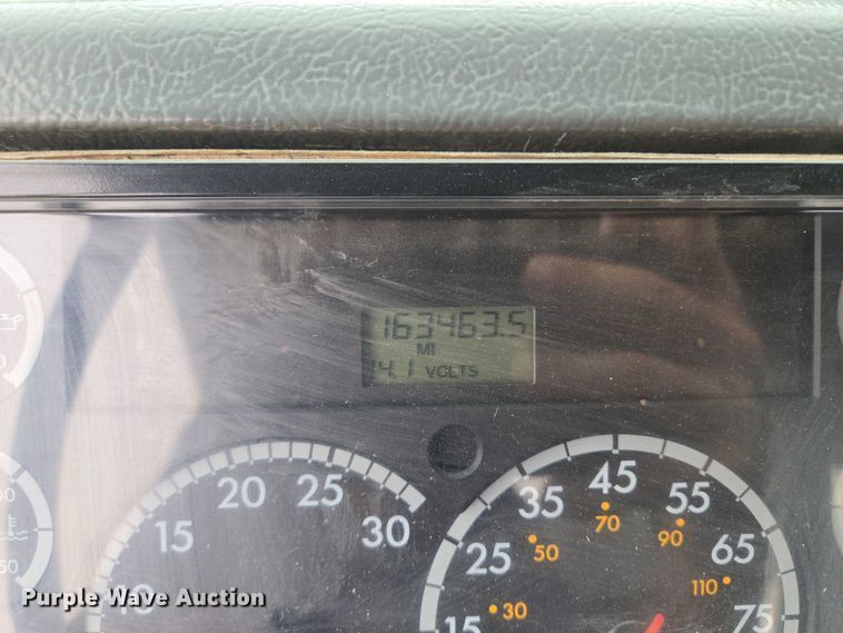 image for item EF1557 2003 Freightliner FL80 hook lift truck