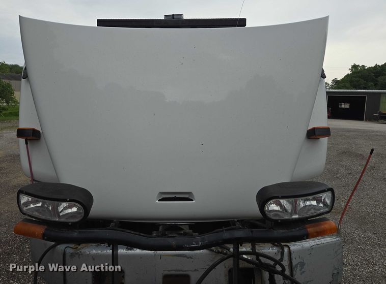image for item EF1557 2003 Freightliner FL80 hook lift truck