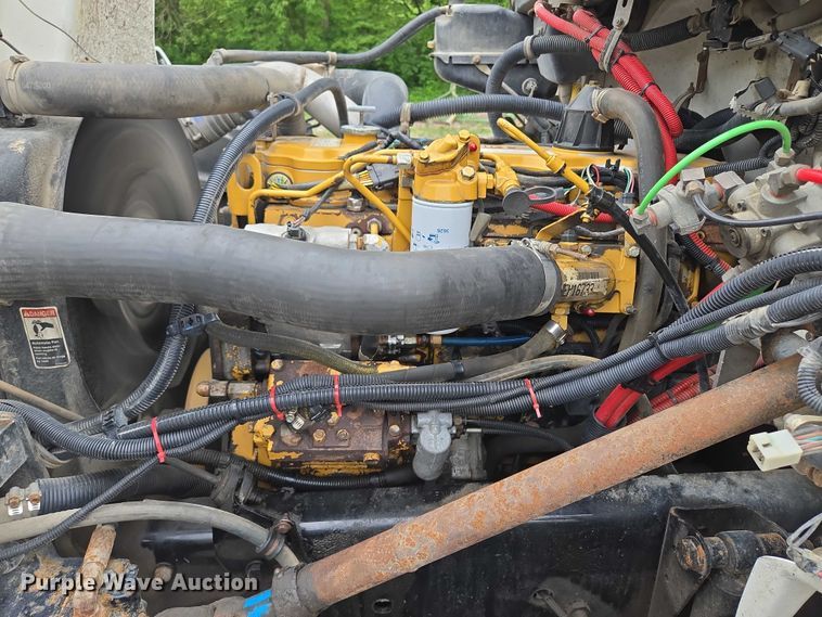 image for item EF1557 2003 Freightliner FL80 hook lift truck