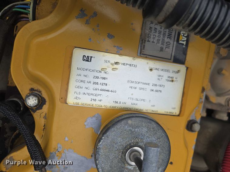 image for item EF1557 2003 Freightliner FL80 hook lift truck