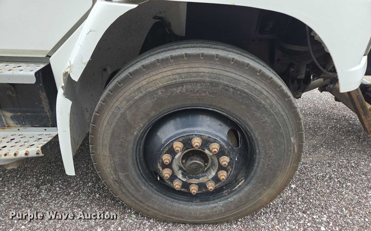 image for item EF1557 2003 Freightliner FL80 hook lift truck