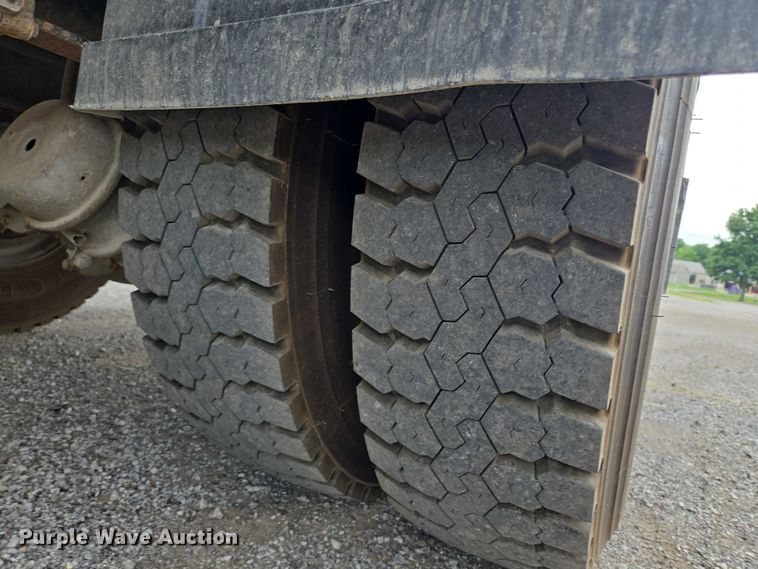 image for item EF1557 2003 Freightliner FL80 hook lift truck