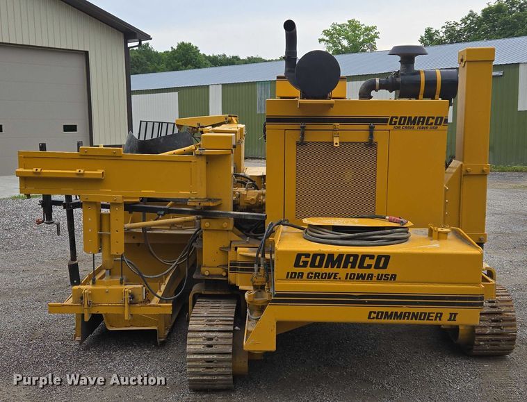 image for item EF1558 Gomaco GT-6200 slipform paver