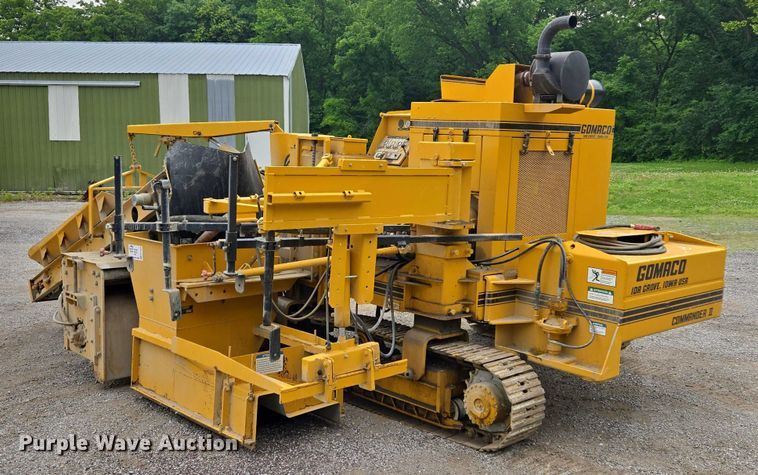 image for item EF1558 Gomaco GT-6200 slipform paver