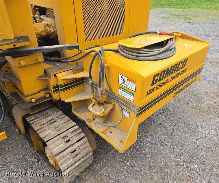 image for item EF1558 Gomaco GT-6200 slipform paver