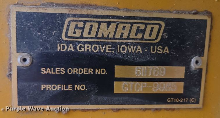 image for item EF1558 Gomaco GT-6200 slipform paver