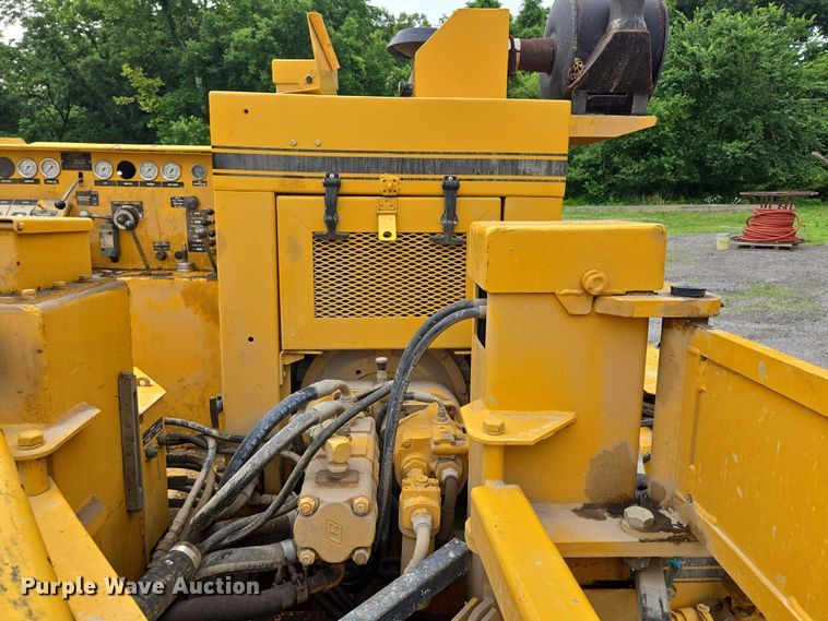 image for item EF1558 Gomaco GT-6200 slipform paver