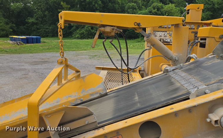 image for item EF1558 Gomaco GT-6200 slipform paver