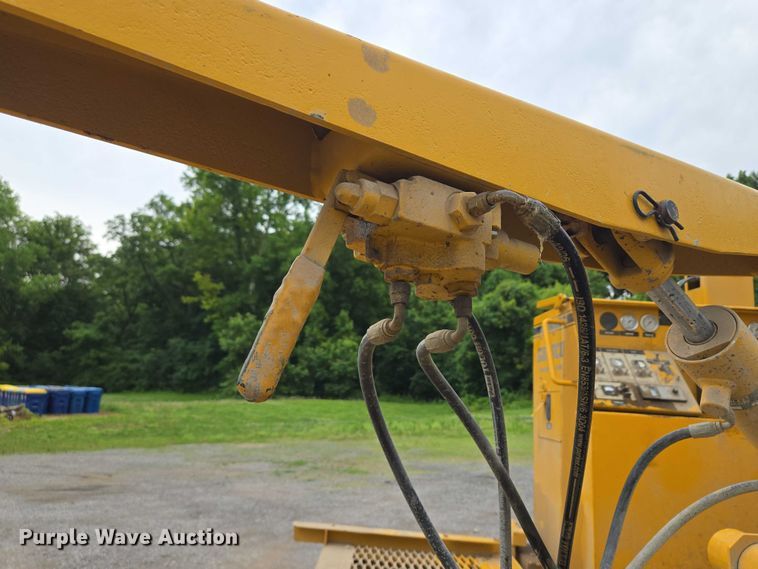 image for item EF1558 Gomaco GT-6200 slipform paver