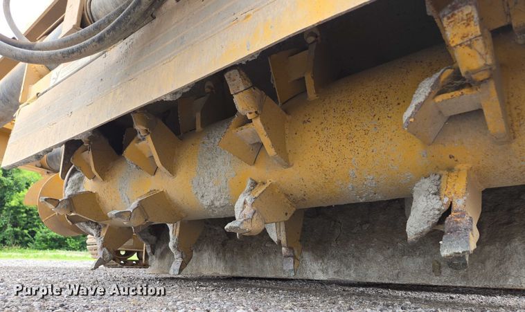 image for item EF1558 Gomaco GT-6200 slipform paver