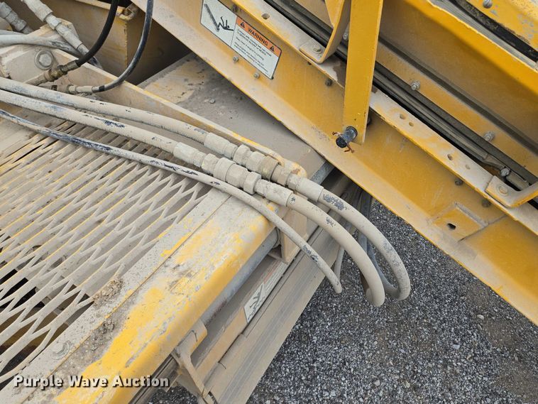 image for item EF1558 Gomaco GT-6200 slipform paver