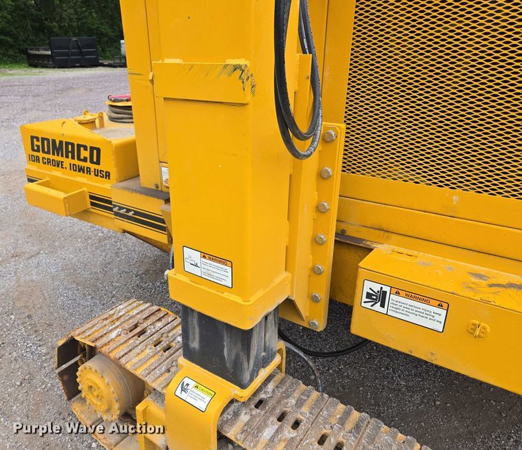 image for item EF1558 Gomaco GT-6200 slipform paver