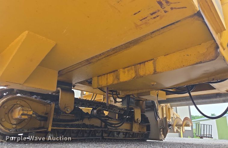 image for item EF1558 Gomaco GT-6200 slipform paver