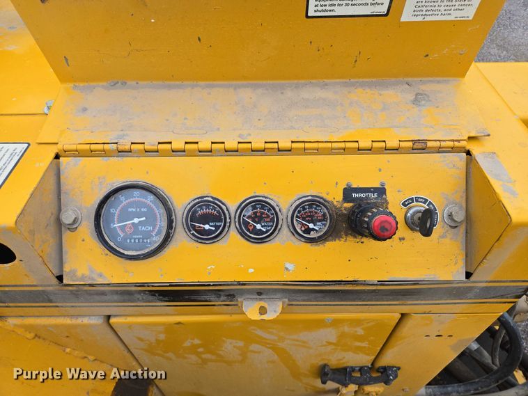 image for item EF1558 Gomaco GT-6200 slipform paver