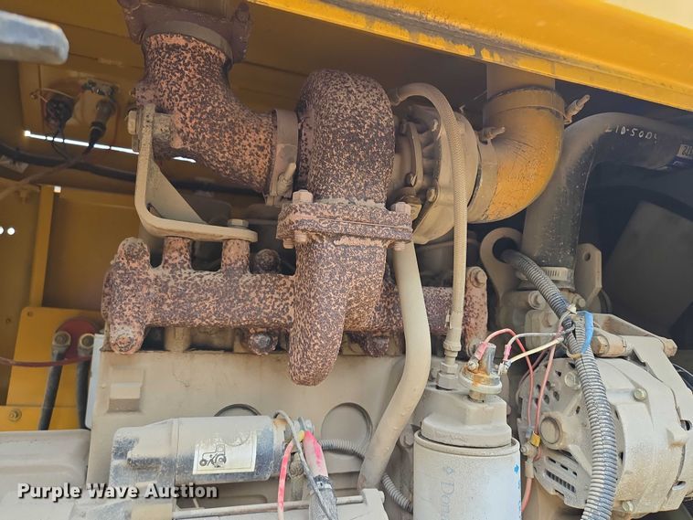 image for item EF1558 Gomaco GT-6200 slipform paver