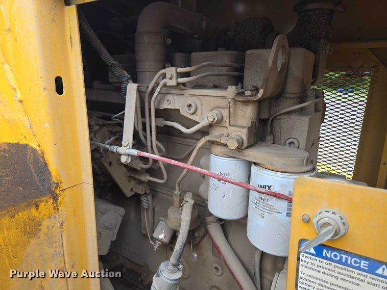 image for item EF1558 Gomaco GT-6200 slipform paver