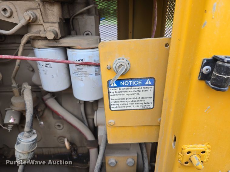 image for item EF1558 Gomaco GT-6200 slipform paver