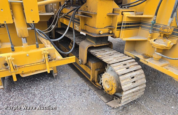 image for item EF1558 Gomaco GT-6200 slipform paver