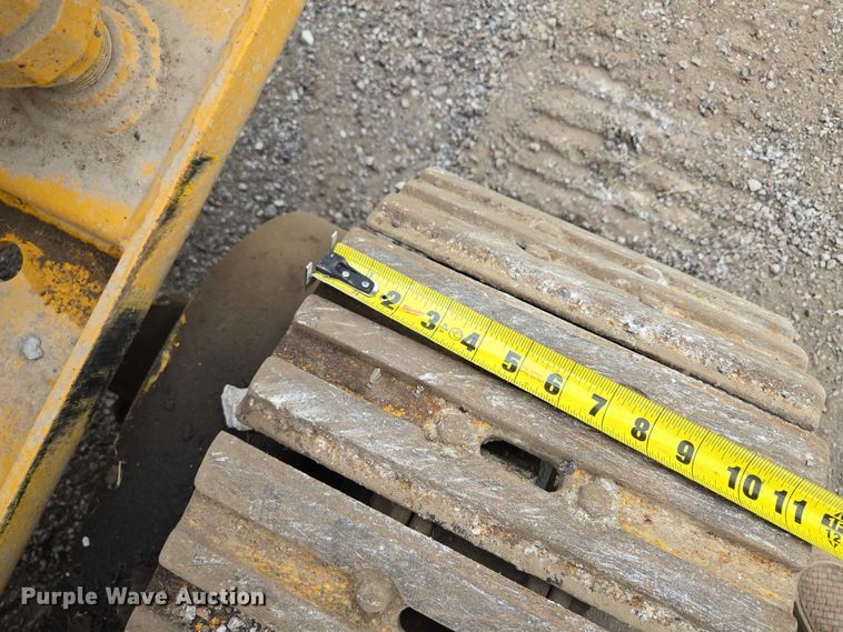 image for item EF1558 Gomaco GT-6200 slipform paver