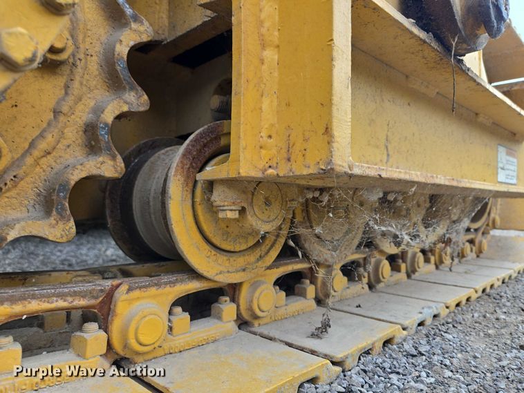 image for item EF1558 Gomaco GT-6200 slipform paver