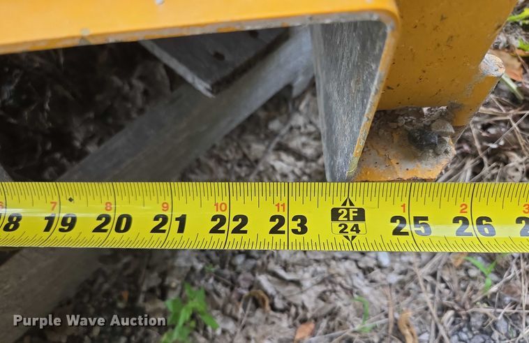 image for item EF1558 Gomaco GT-6200 slipform paver