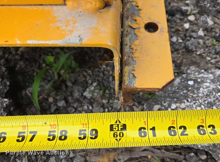 image for item EF1558 Gomaco GT-6200 slipform paver