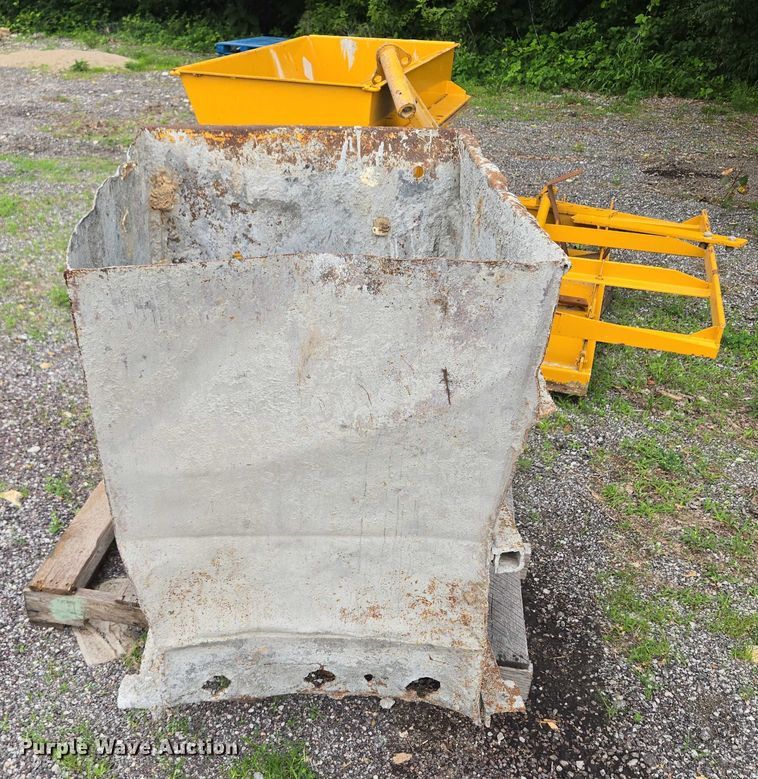 image for item EF1558 Gomaco GT-6200 slipform paver