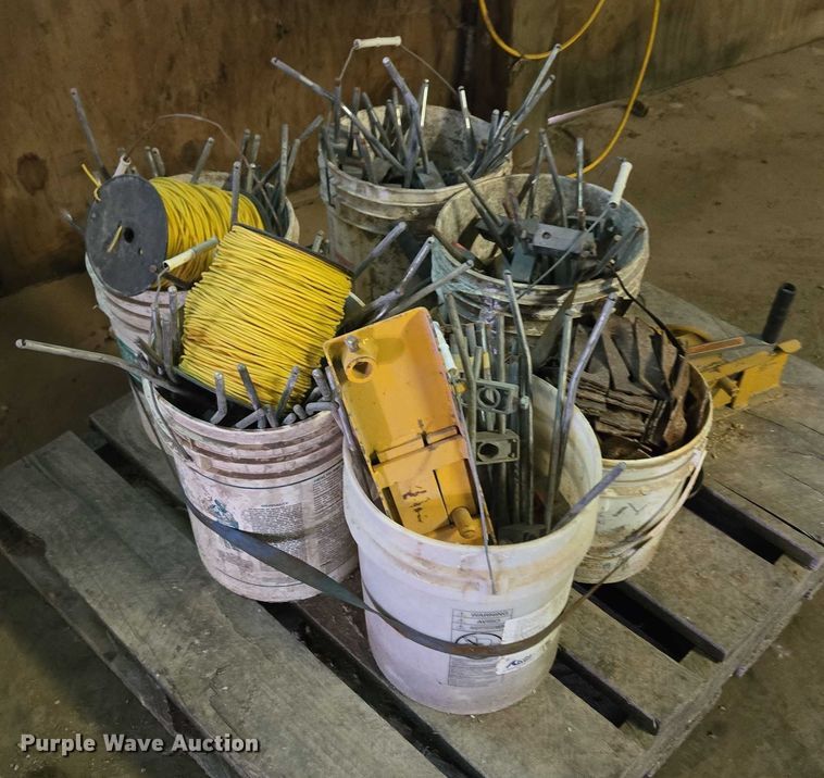 image for item EF1558 Gomaco GT-6200 slipform paver