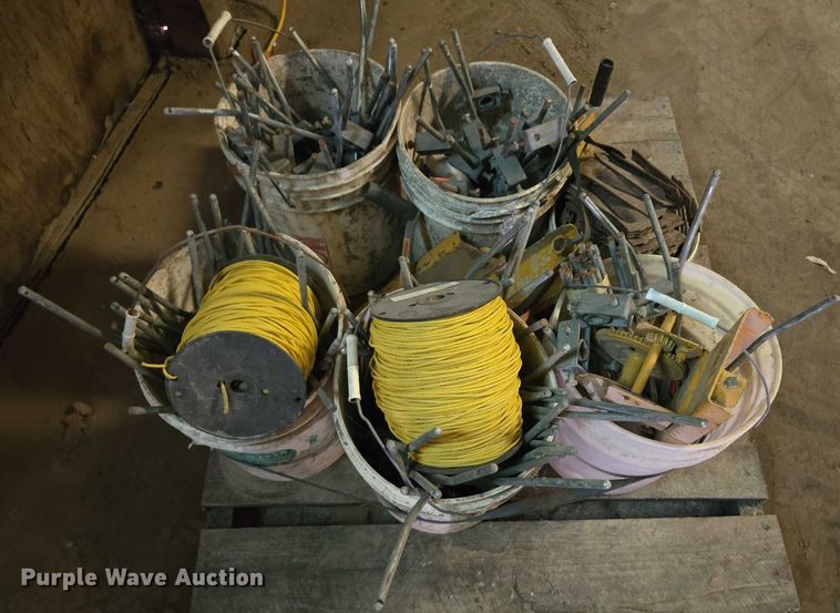 image for item EF1558 Gomaco GT-6200 slipform paver