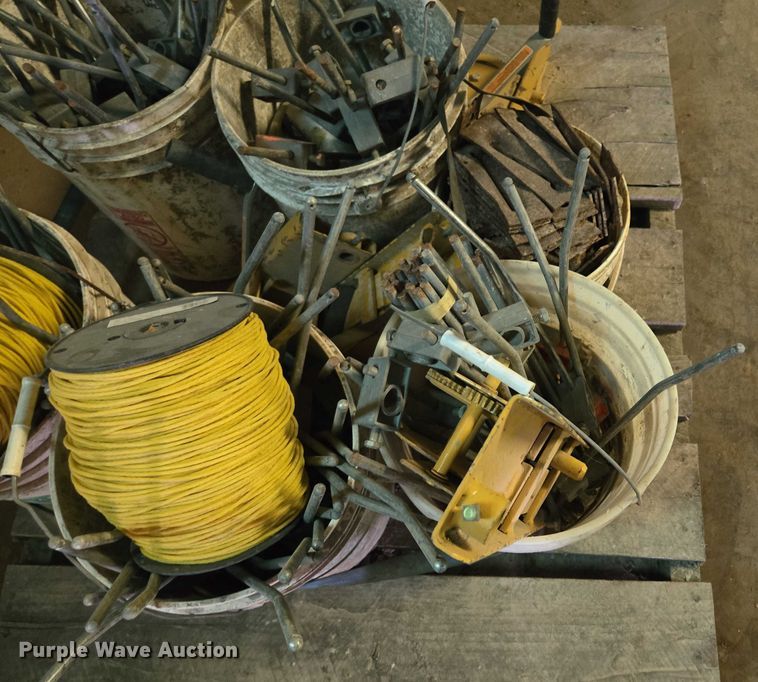 image for item EF1558 Gomaco GT-6200 slipform paver